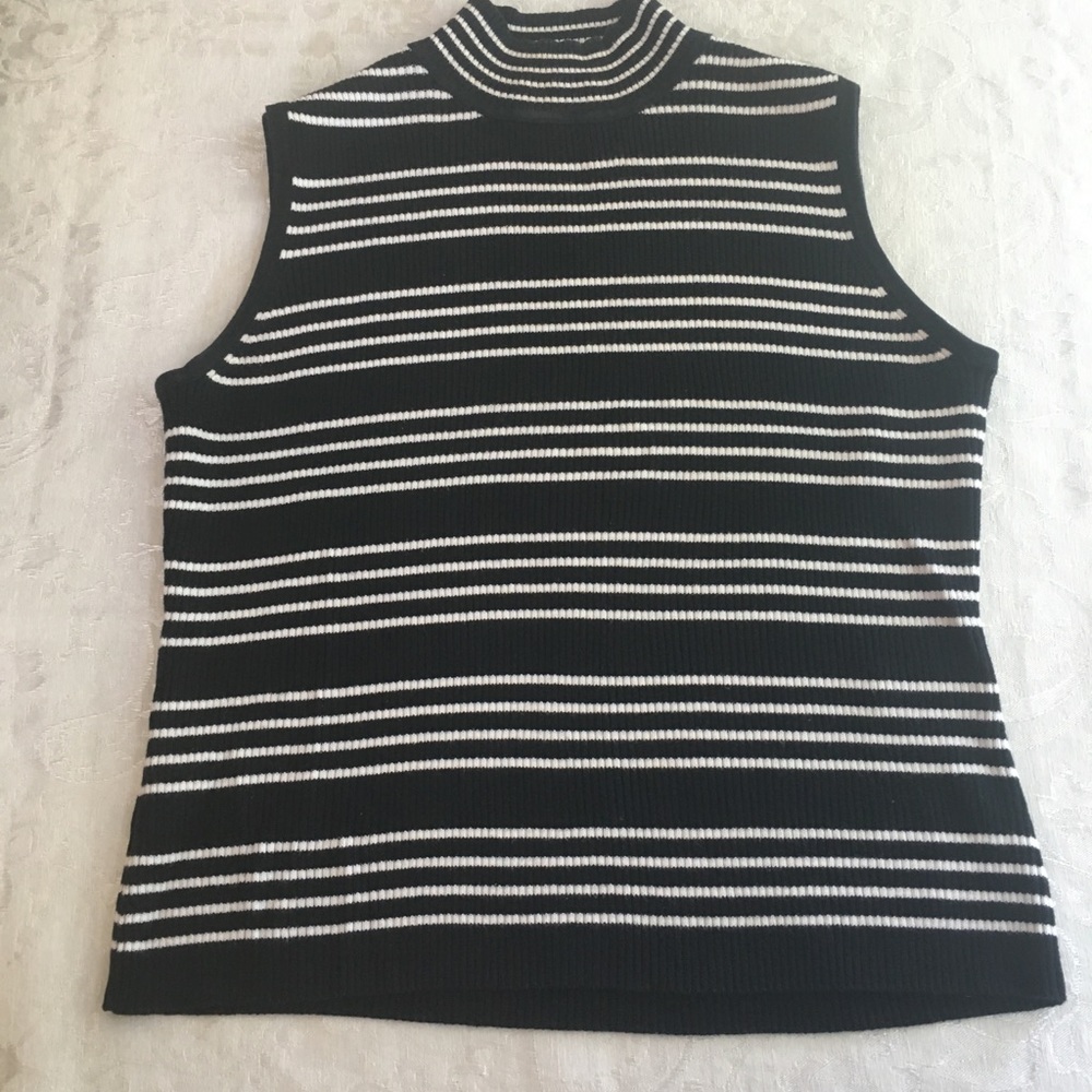 Casual Corner Annex sleeveless sweater